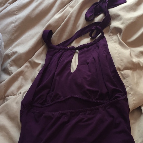 Plum halter top - Picture 3 of 3